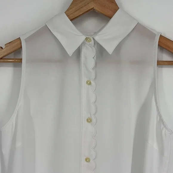 Banana Republic Factory Scalloped Sleeveless Top Women’s Size XS in White - EUC! - Picture 4 of 7